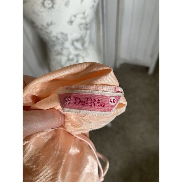 Vintage 1980s DEl Rio Peach Orange Lingerie Tank Satin & Lace Small / Medium - Picture 3 of 6